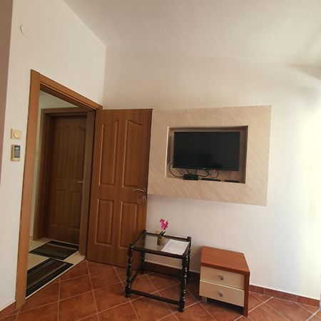 Apartments Petkovic Petrovac na moru Exterior foto