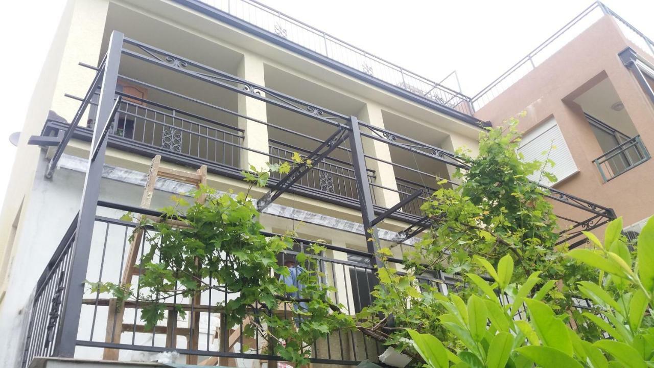 Apartments Petkovic Petrovac na moru Exterior foto