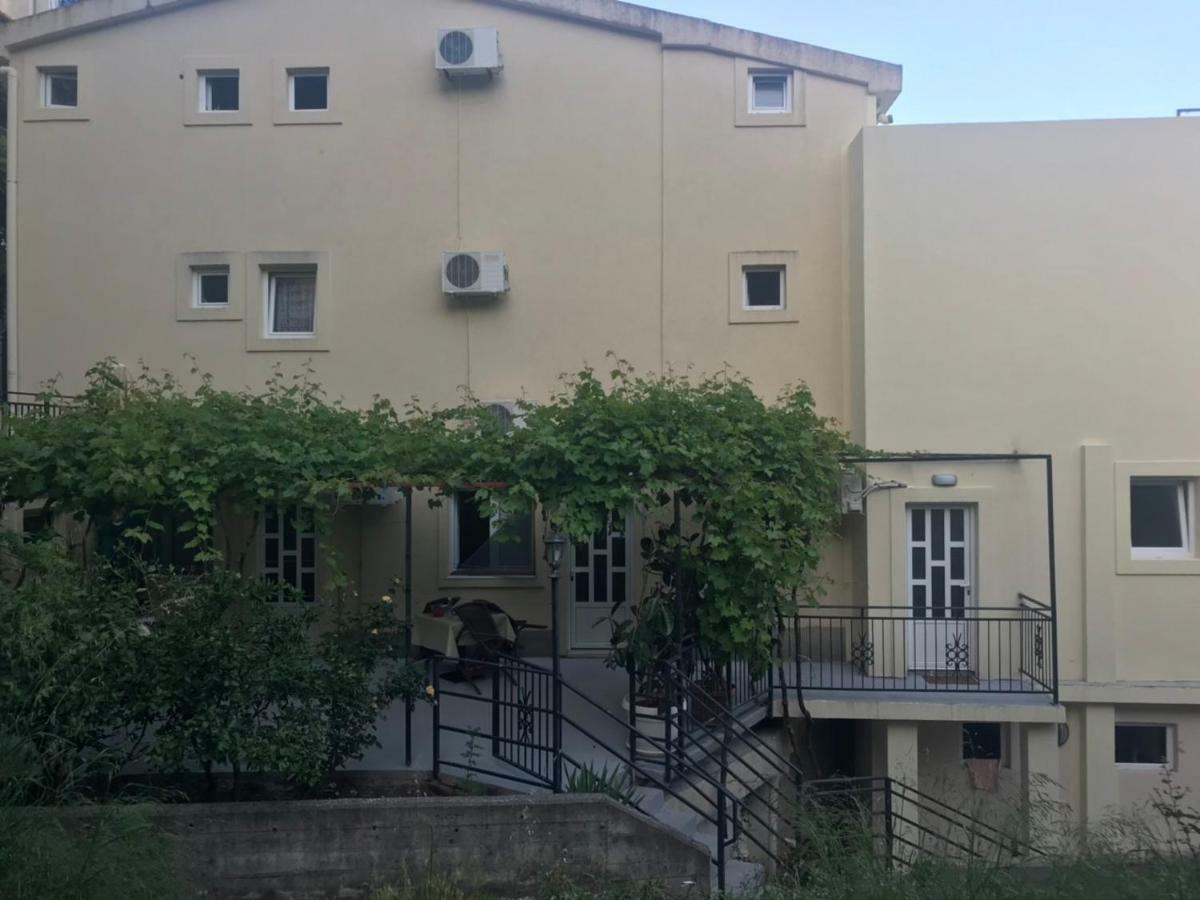 Apartments Petkovic Petrovac na moru Exterior foto