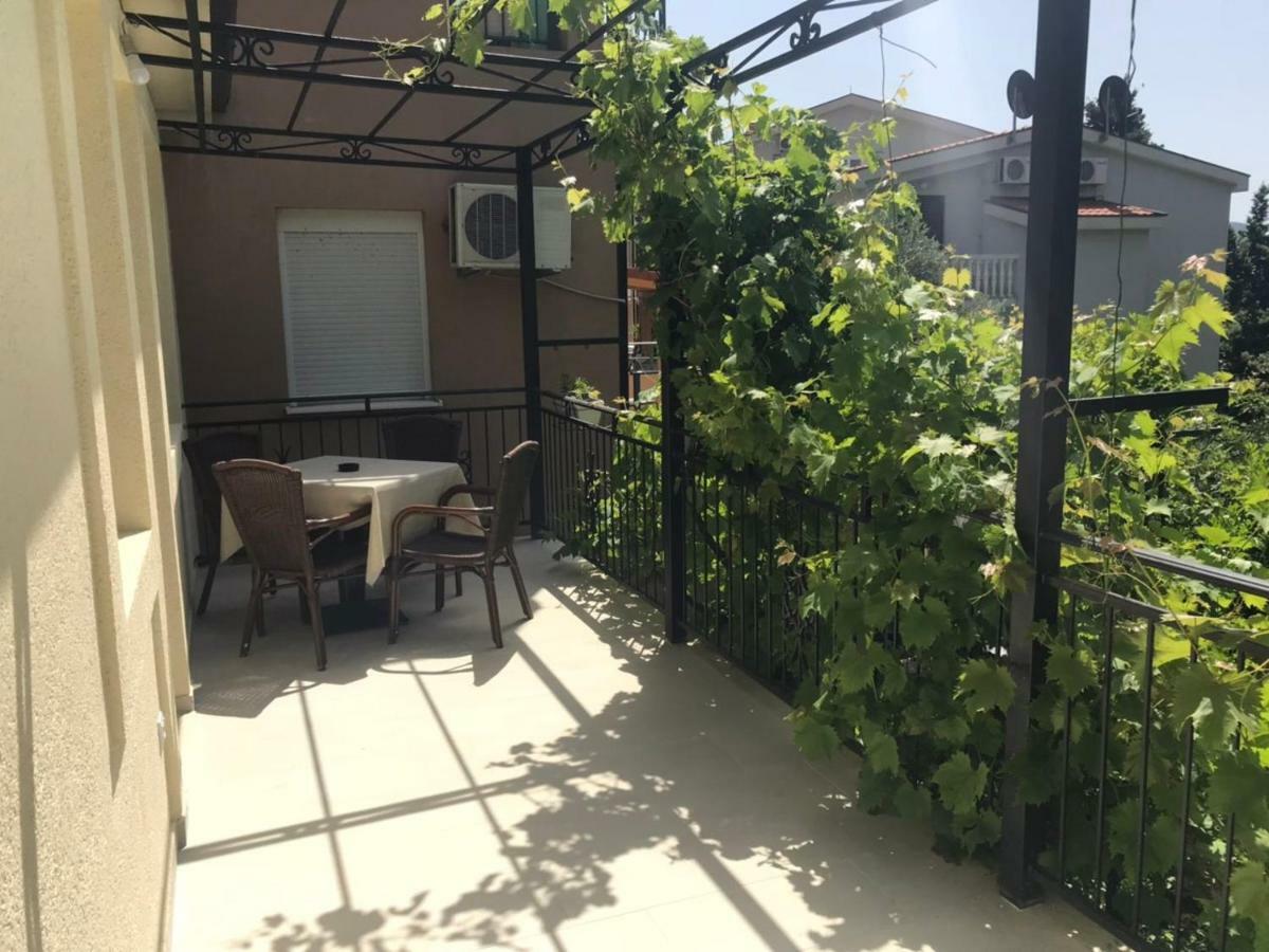 Apartments Petkovic Petrovac na moru Exterior foto