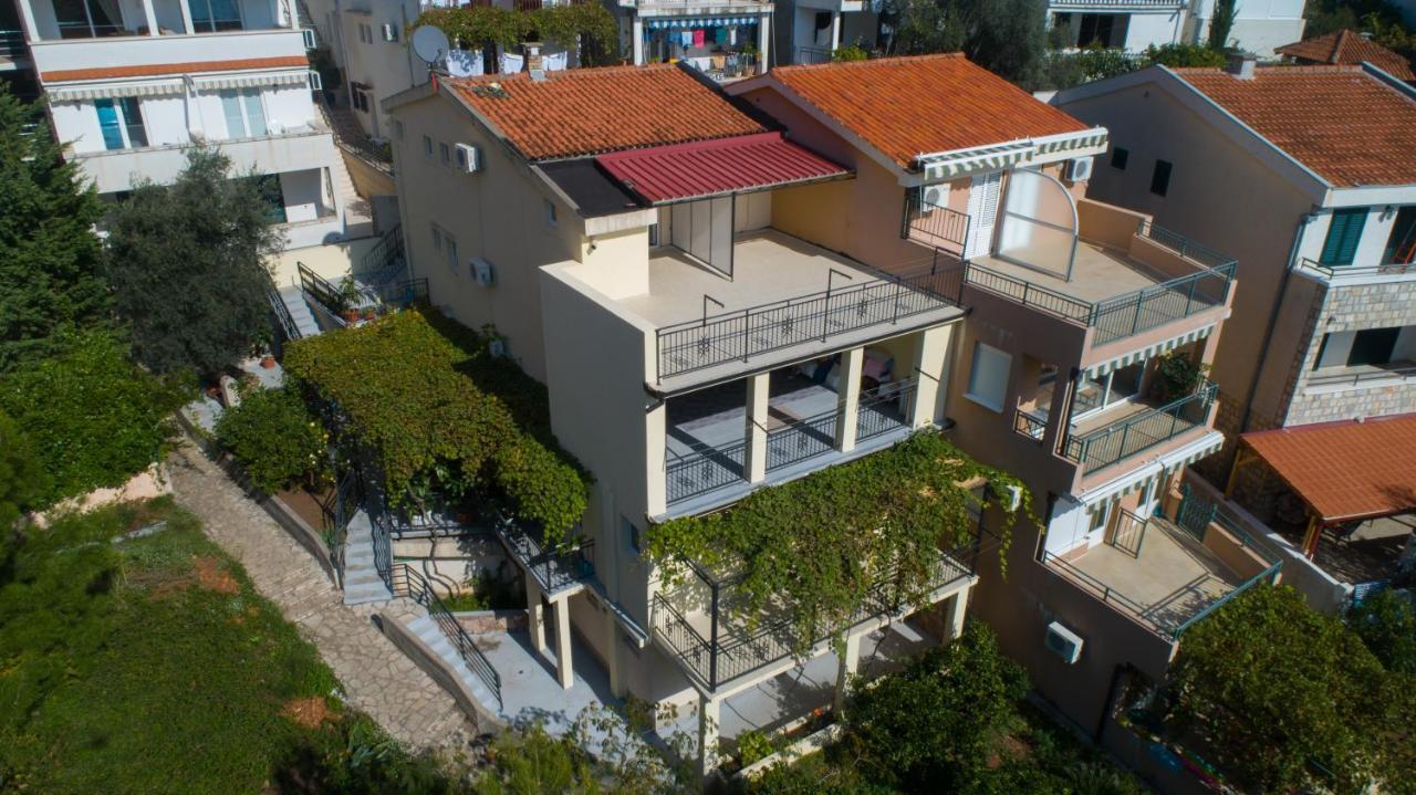 Apartments Petkovic Petrovac na moru Exterior foto