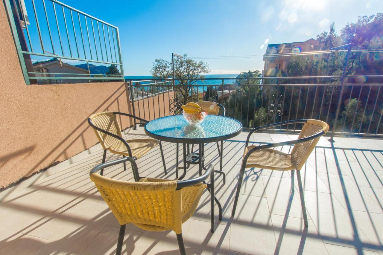 Apartments Petkovic Petrovac na moru Exterior foto