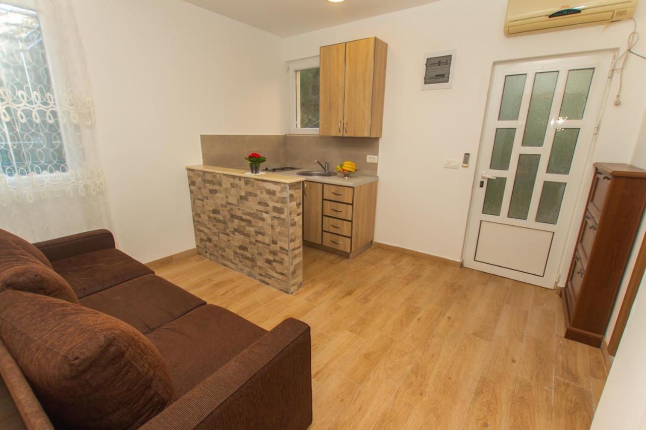 Apartments Petkovic Petrovac na moru Exterior foto