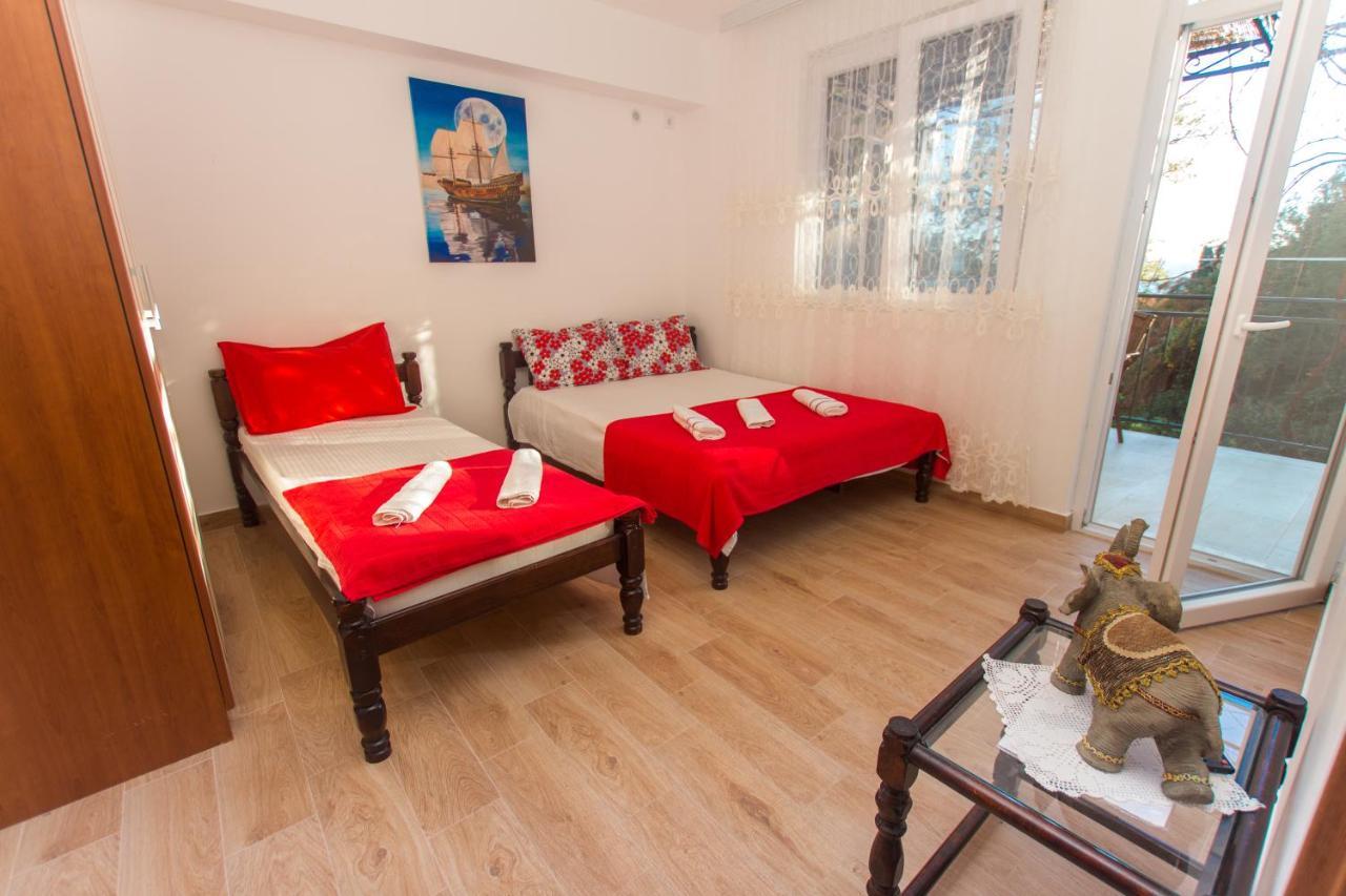 Apartments Petkovic Petrovac na moru Exterior foto