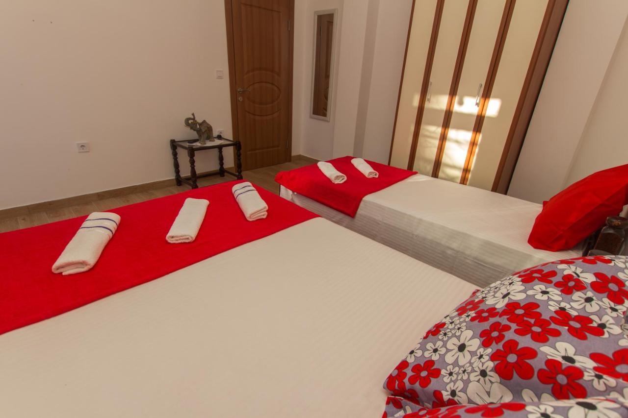 Apartments Petkovic Petrovac na moru Exterior foto